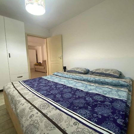 The Best Apartament Central Hunedoara Bagian luar foto