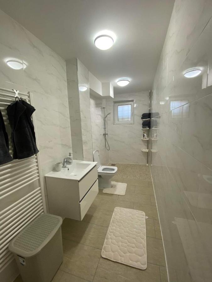 The Best Apartament Central Hunedoara Bagian luar foto